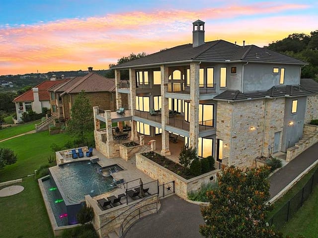 1353 Osprey Ridge Loop