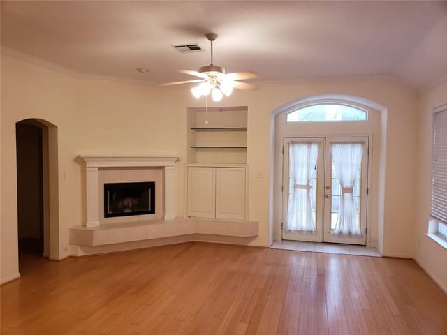 13548 Anarosa Loop
