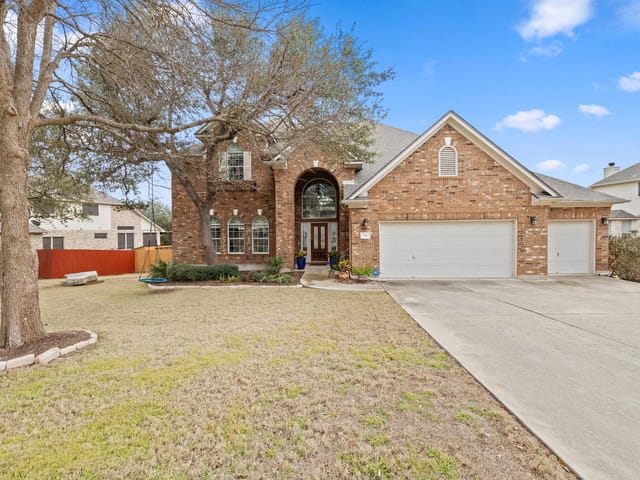 136 Eaton LN