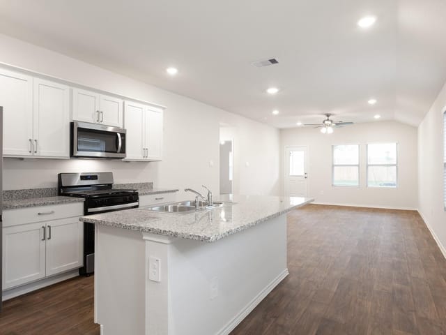 136  Granary Dr