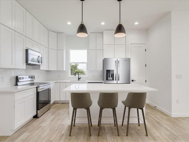136 Lourdes CT Unit #B