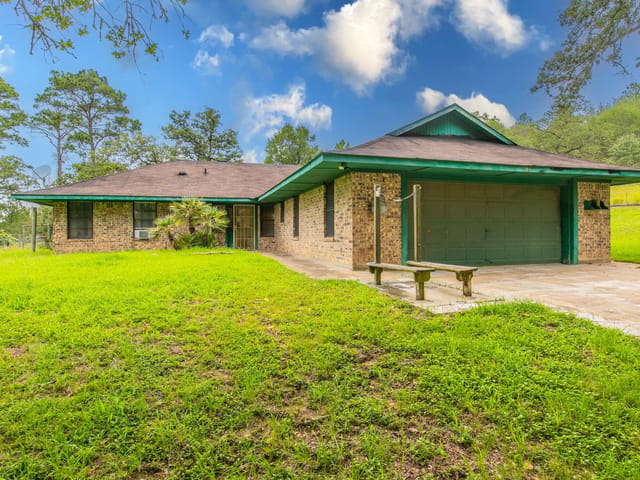 136 Redbird LN