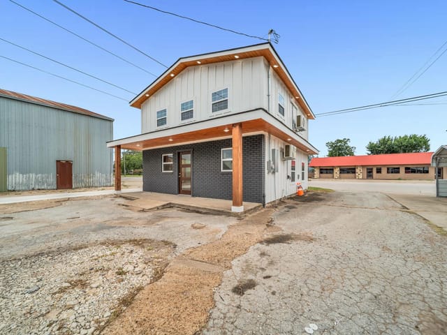 136 S Caldwell-A St