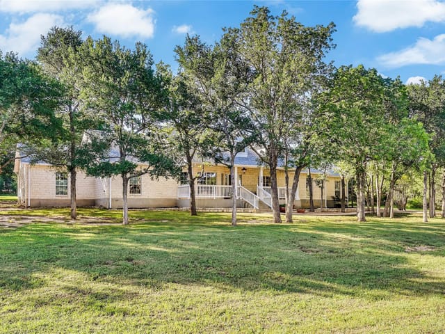 136 Territory DR