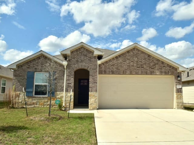 13606 Thomas Wheeler WAY