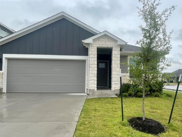 137 Holmby DR