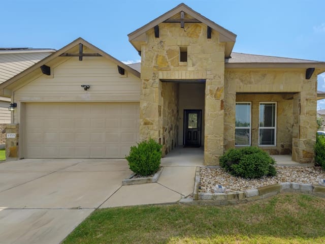 13701 Harrisglenn DR