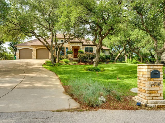 13708 Montview Dr