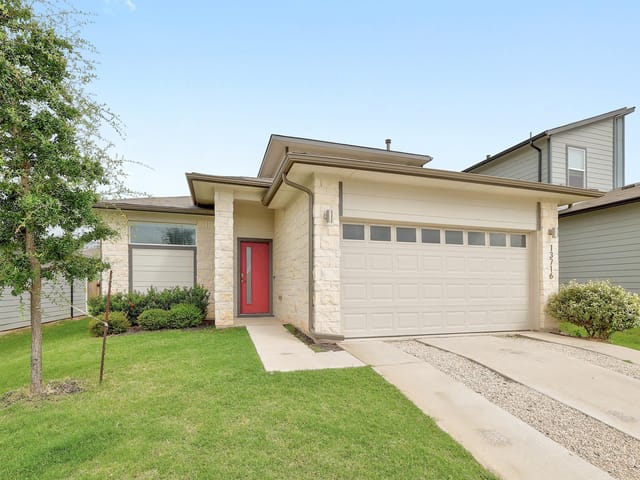 13716 Zuhause DR