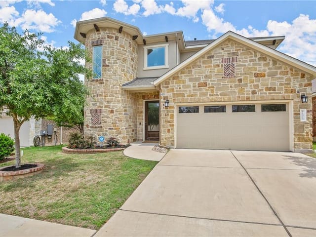 13717 Camp Comfort Ln
