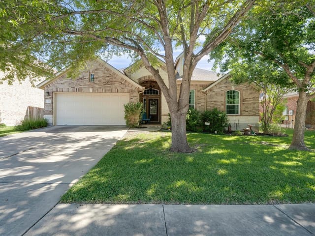 13717 Long Shadow DR
