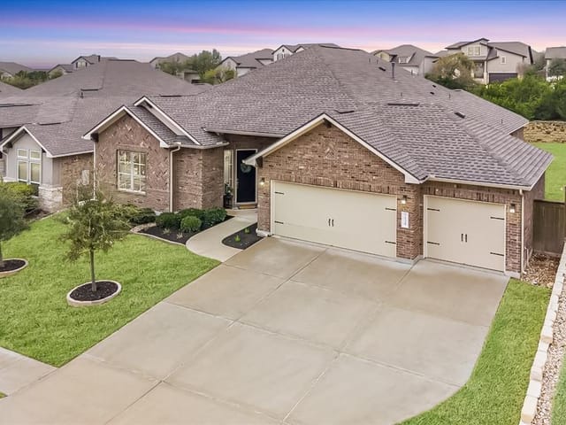 138 Challis CT