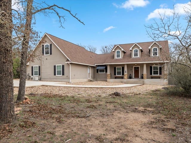 138 Wood Hollow Ct