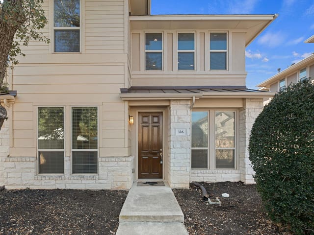 13800 Lyndhurst St Unit #326