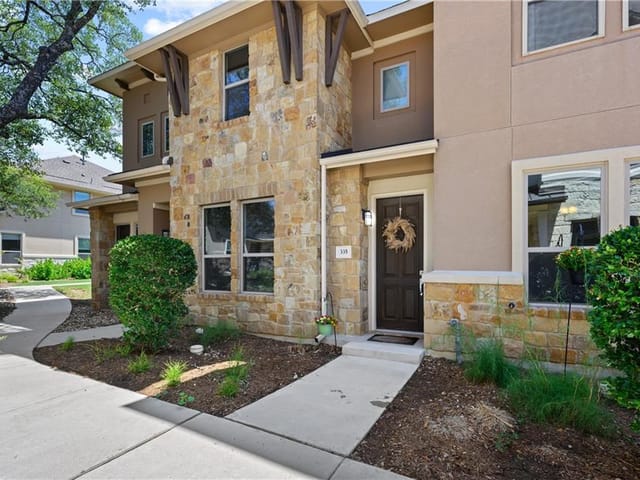 13800 Lyndhurst St Unit #335