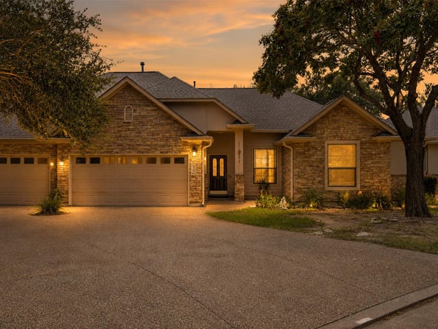 13912 Ashton Woods CIR Unit #26
