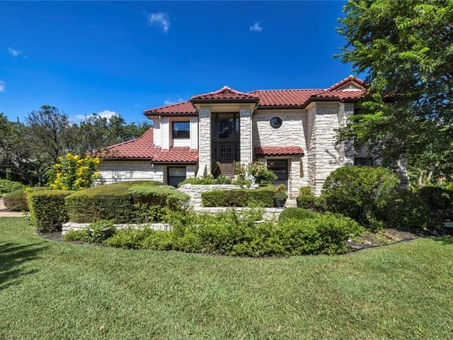 14 Chameleon Ct