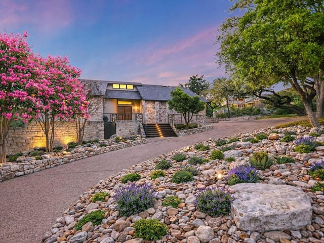 14 Rob Roy Rd