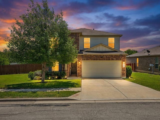140 Lynn Crest BND