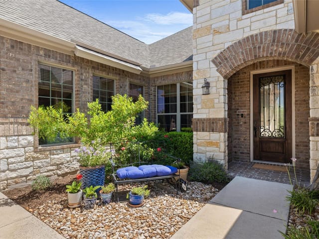140 Stoney Point RD