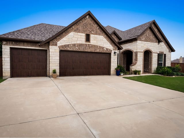 140 Waterloo CV