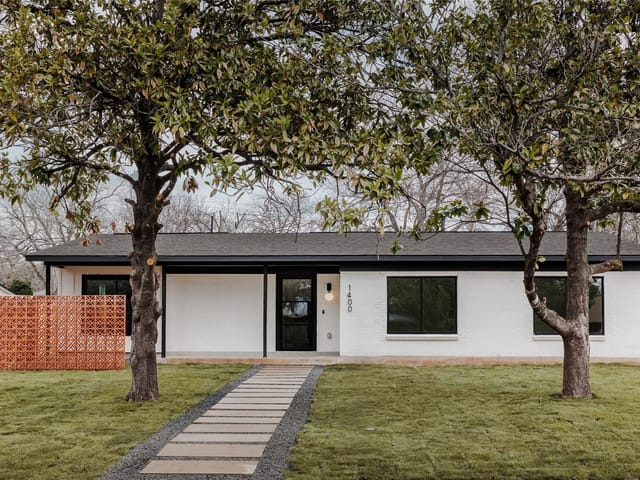 1400 Corona DR
