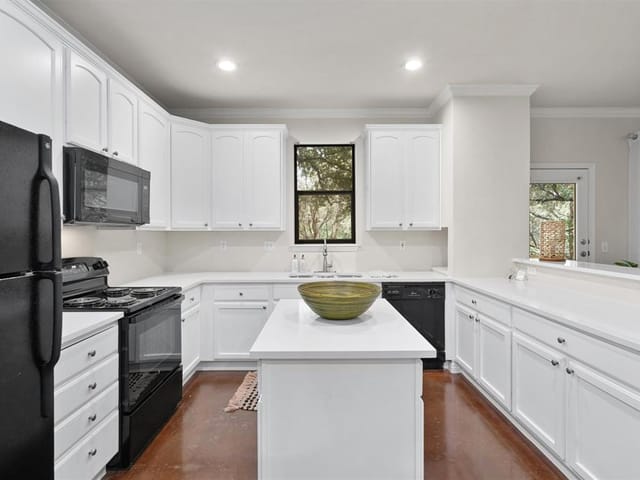 1401 Cuernavaca DR Unit #B-16