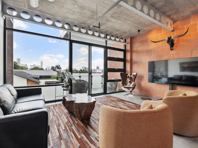 1401 Eva ST Unit #303