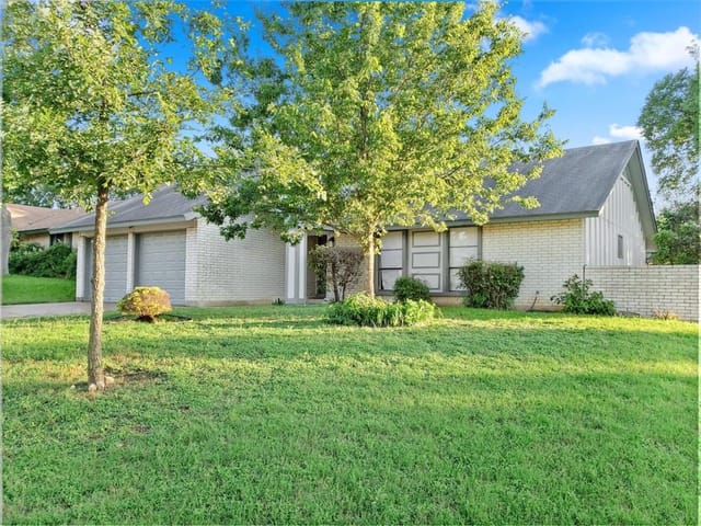 1401 Meadowmear Dr