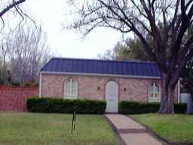 1401 W 29TH ST