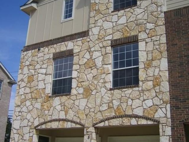 1402 Parker Ln Unit #8-1