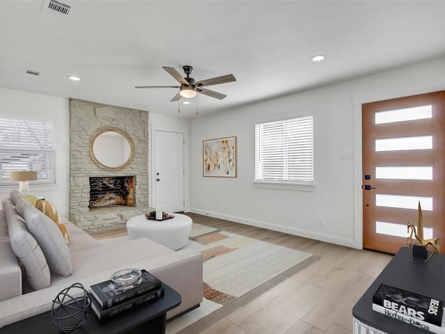 1402 Valleyridge CIR Unit #B