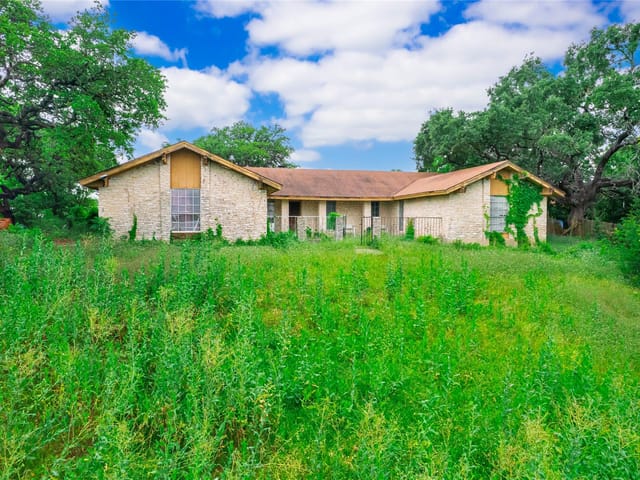 1403 E Applegate Dr