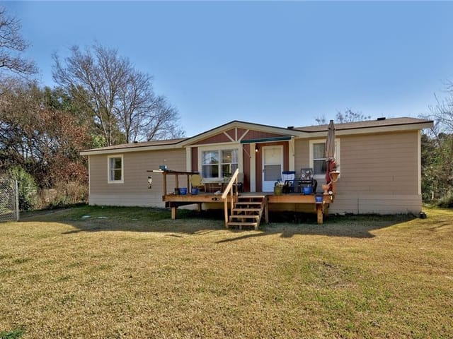 1403 Lipan TRL