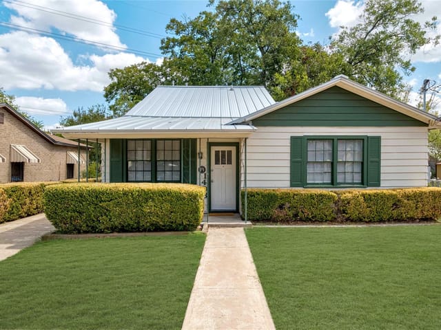 1403 Springdale Rd