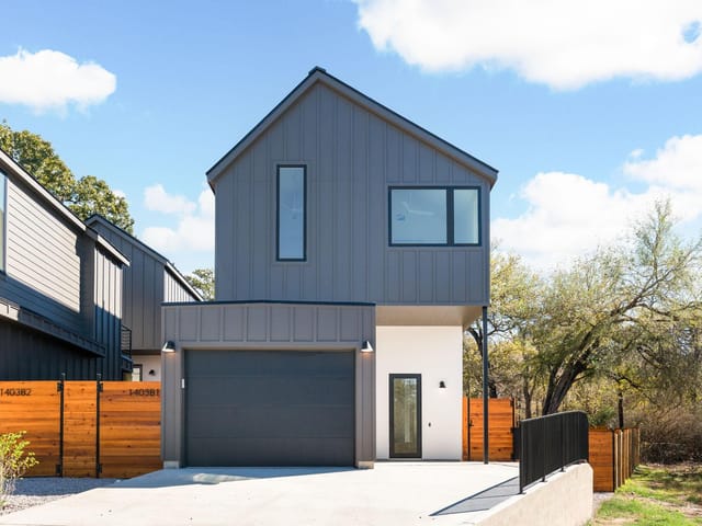 1403 Waldorf Ave Unit #A