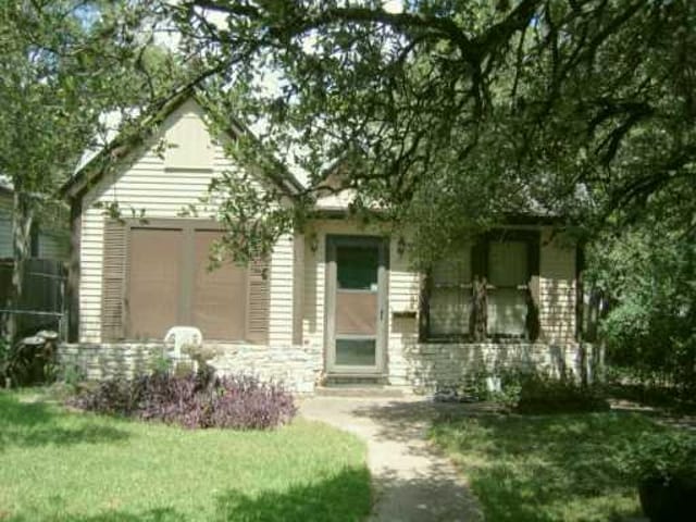 1404 ALTA VISTA AVE