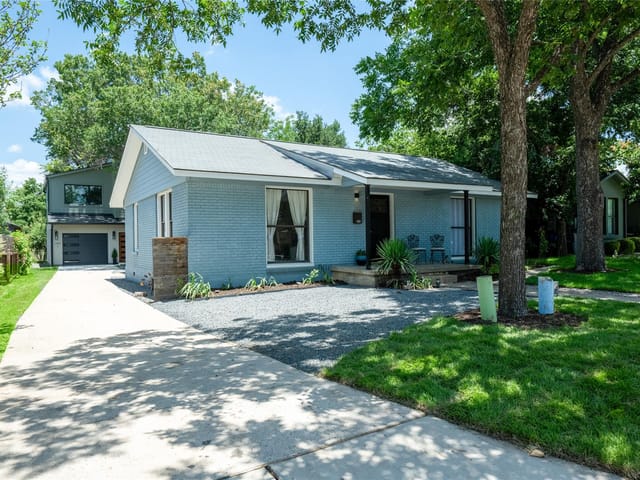 1404 Justin LN Unit #1