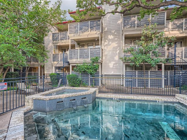 1404 Norwalk Ln Unit #104