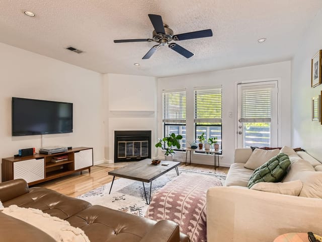 1404 Norwalk Ln Unit #207
