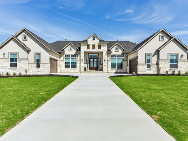 1404 Paxton Ln