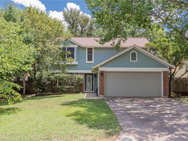 1404 Piney Creek LN
