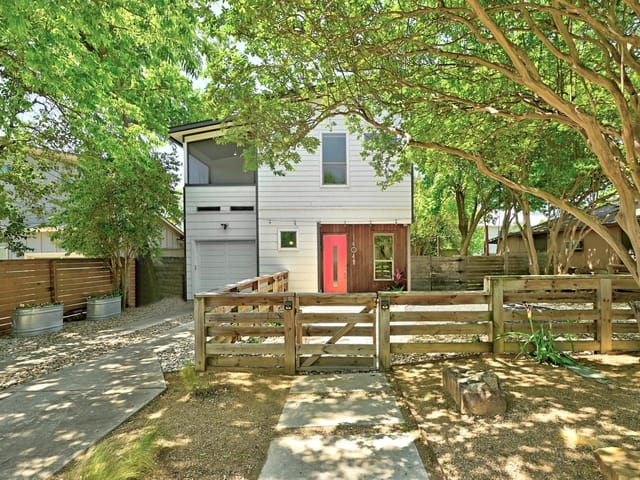 1404 Singleton Ave Unit #A