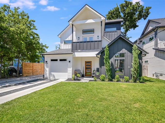 1404 W 51st St Unit #1