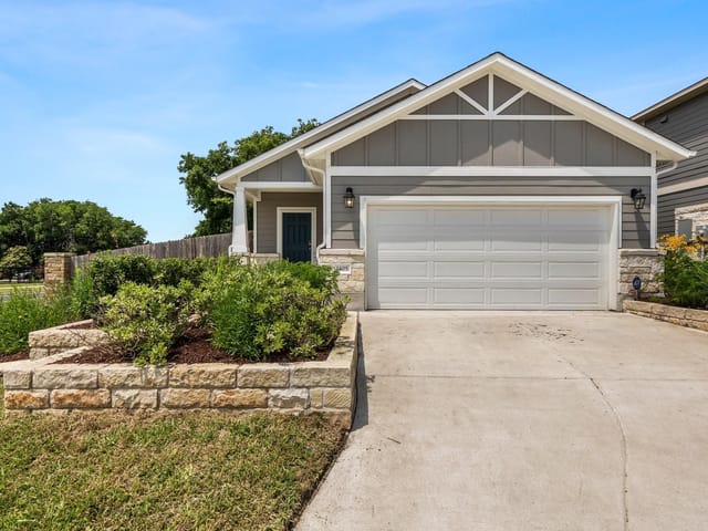 1405 Ambler Dr