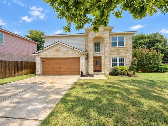 1405 Hawk DR