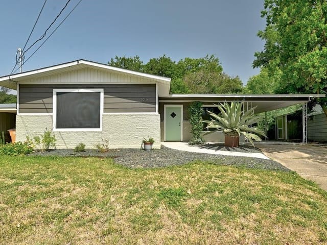 1406 N Redondo Dr