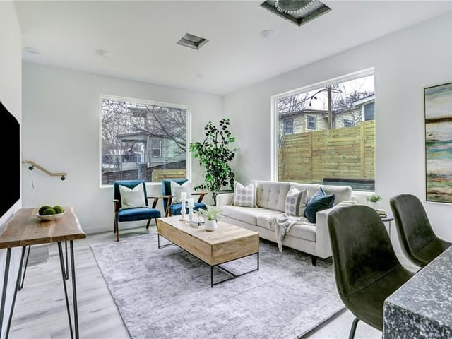 1406 Waldorf Ave Unit #2