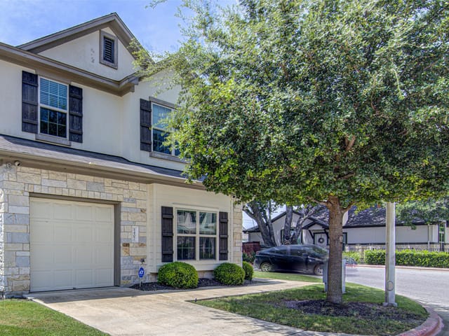 1407 Airedale RD Unit #1104