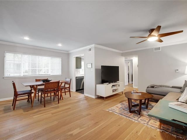 1407 W 39 1/2 St Unit #101